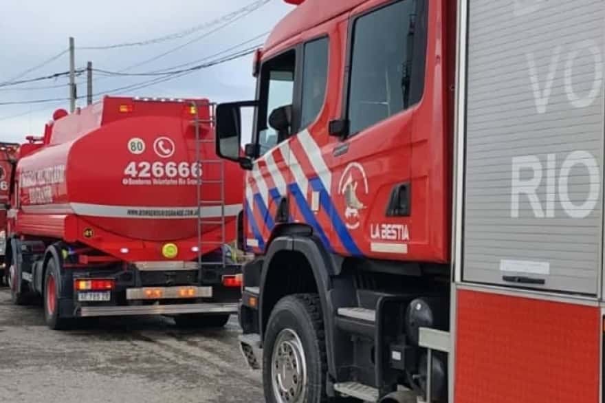 Bomberos de Río Grande denunciaron agresiones durante una emergencia: “¿Quién nos protege?”