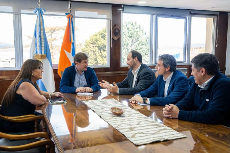 Melella se reunió con autoridades de TotalEnergies por inversiones en Tierra del Fuego