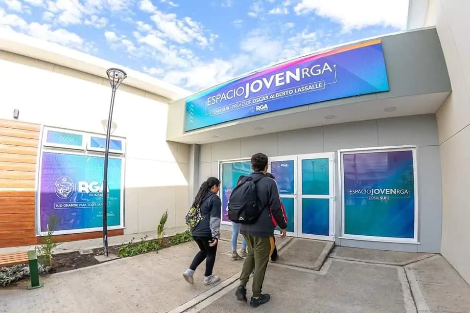 Suspenden las actividades en dependencias municipales por alerta de fuertes vientos