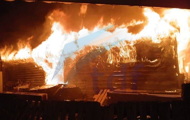 Incendios en la madrugada de Ushuaia y Río Grande