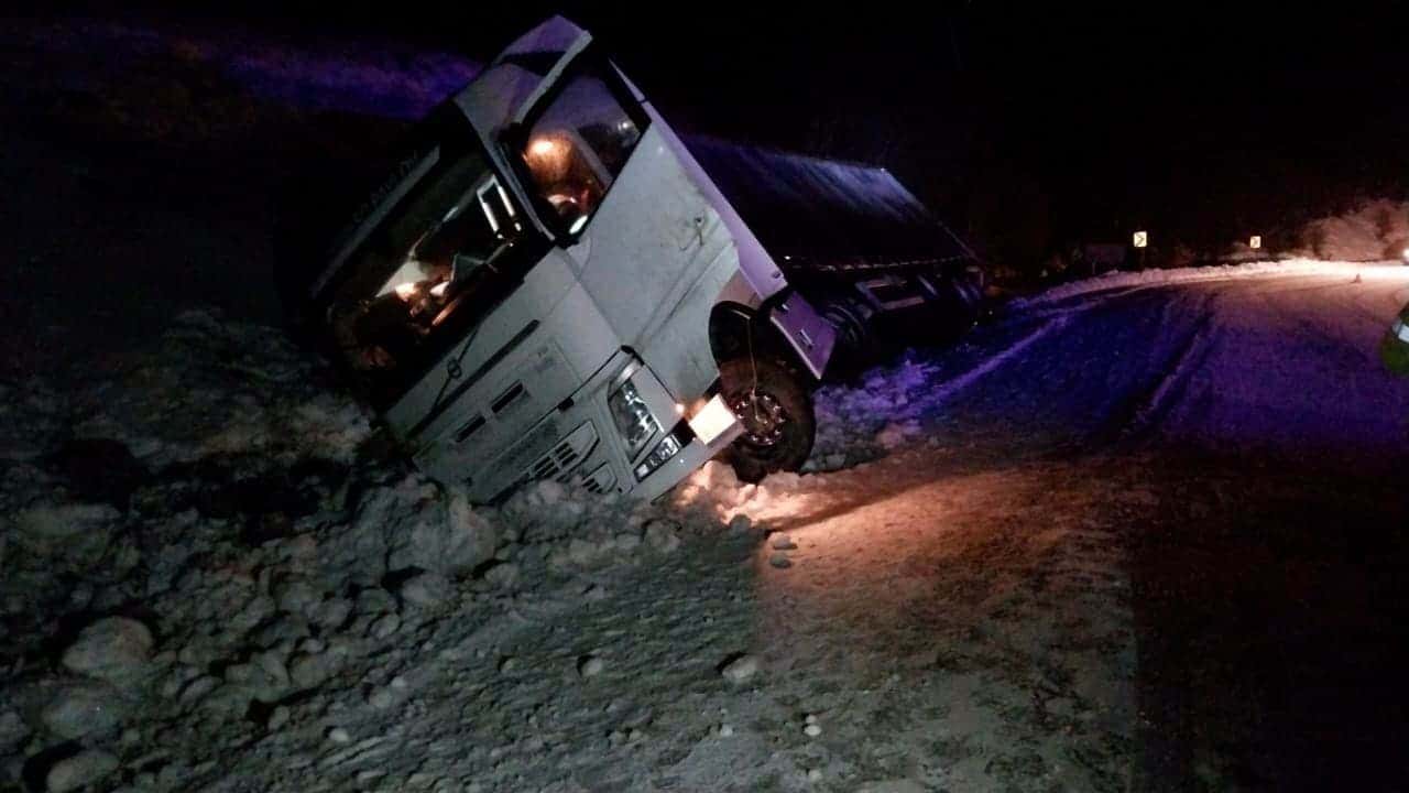Asistieron a un conductor tras un despiste en la ruta