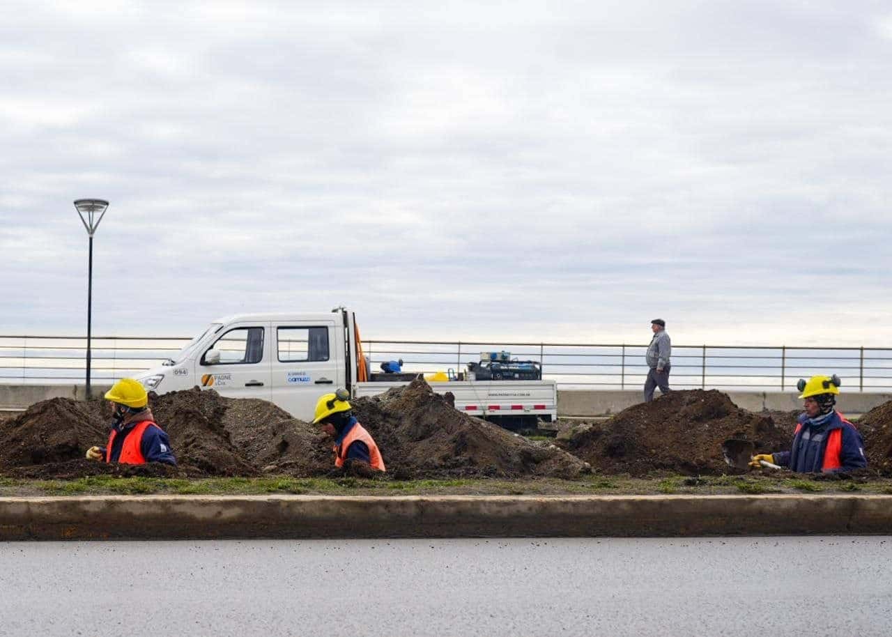 Retomaron los trabajos de infraestructura para extender los servicios esenciales hasta el edificio permanente de la Carpa de la Dignidad