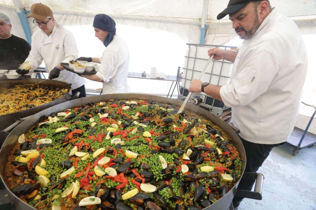 Más de 25 mil personas en el aniversario de Ushuaia y la paella popular más grande del país