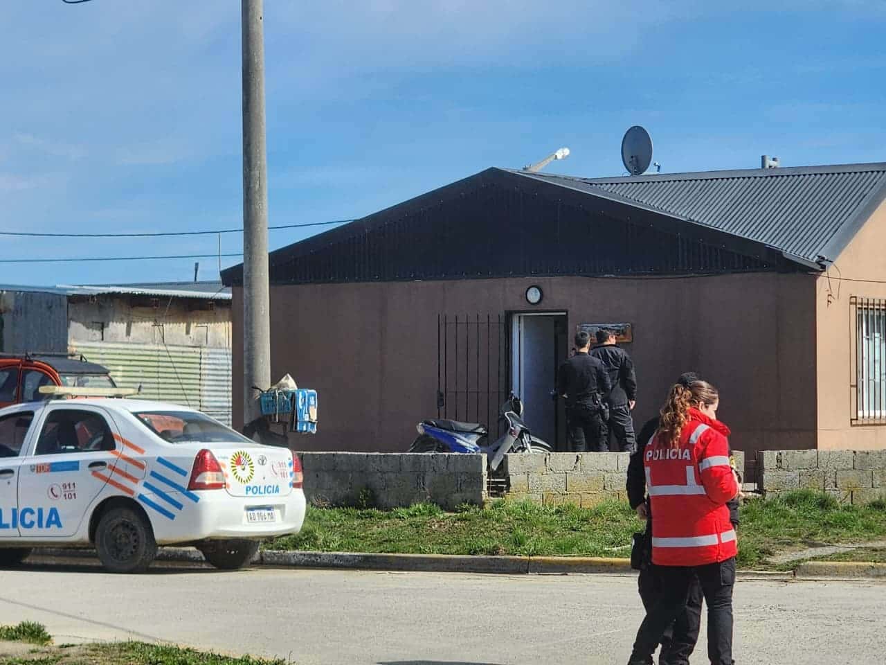Una pelea de pareja terminó con un hombre con cortes en la espalda y el glúteo