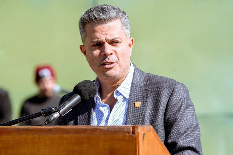 Dachary: “Hay personas más preocupadas en dividir que en solucionar el tema”