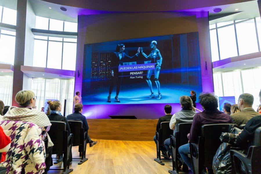 Gobierno y Telecom llevaron adelante el ciclo "Encuentros 4.0" en la Fabrica de Talentos
