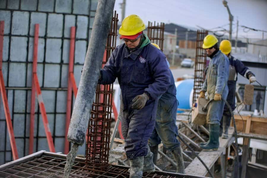 La construcción perdió 373 empleos registrados en Tierra del Fuego entre enero y julio