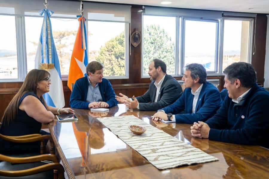 Avanzan proyectos para ampliar la producción de gas y petróleo en Tierra del Fuego