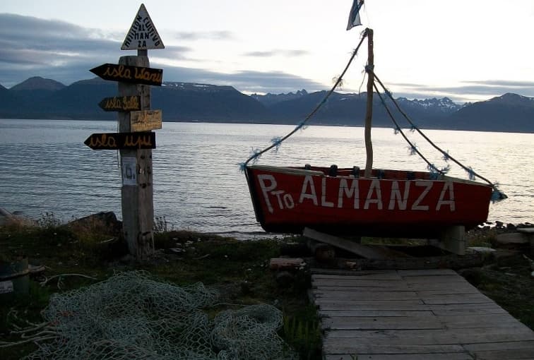 Se declara veda de moluscos bivalvos en Punta Paraná por marea roja