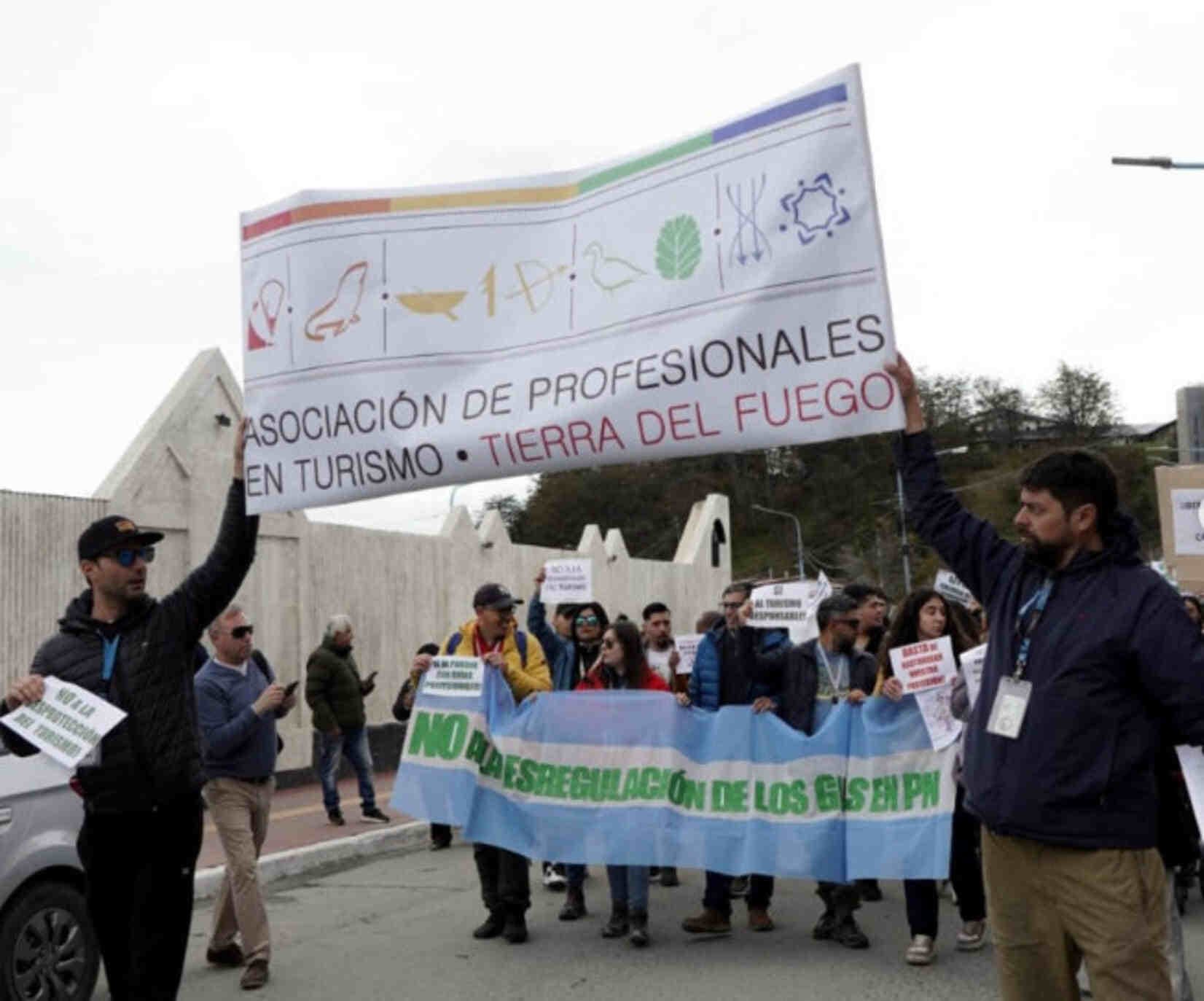 Rechazan la desregulación de guías en Parques Nacionales