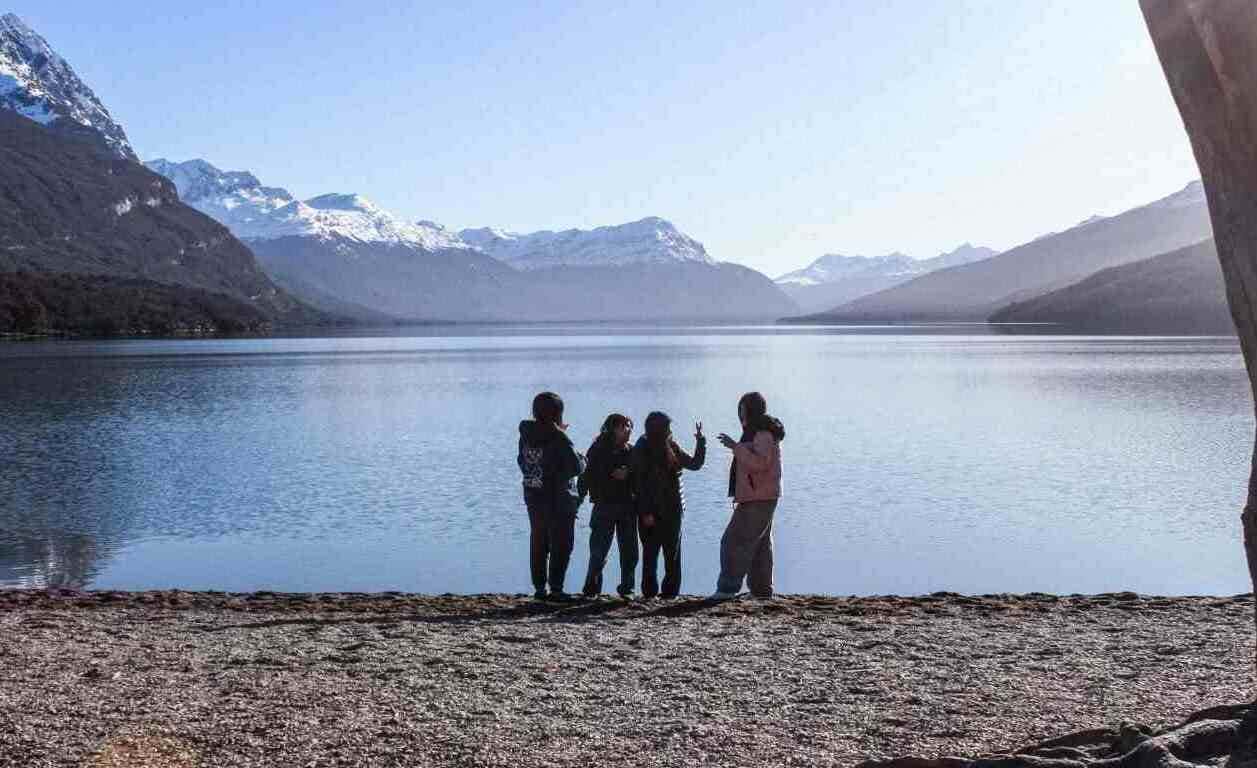 Jóvenes y adolescentes de Ushuaia recorrieron el Parque Nacional Tierra del Fuego