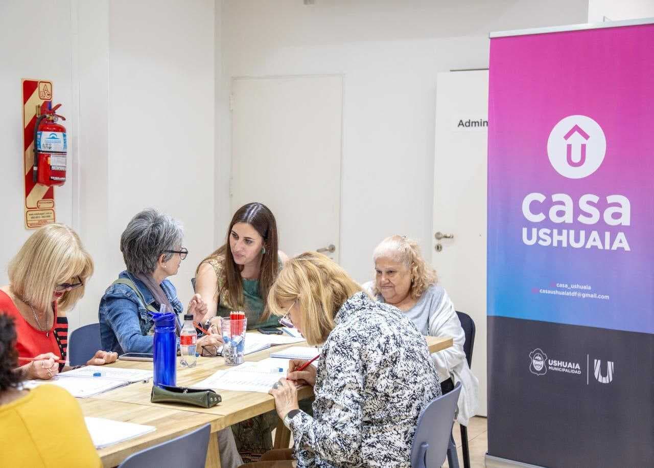 Casa Ushuaia dictó un nuevo taller de estimulación cognitiva para jubilados y jubiladas residentes en CABA