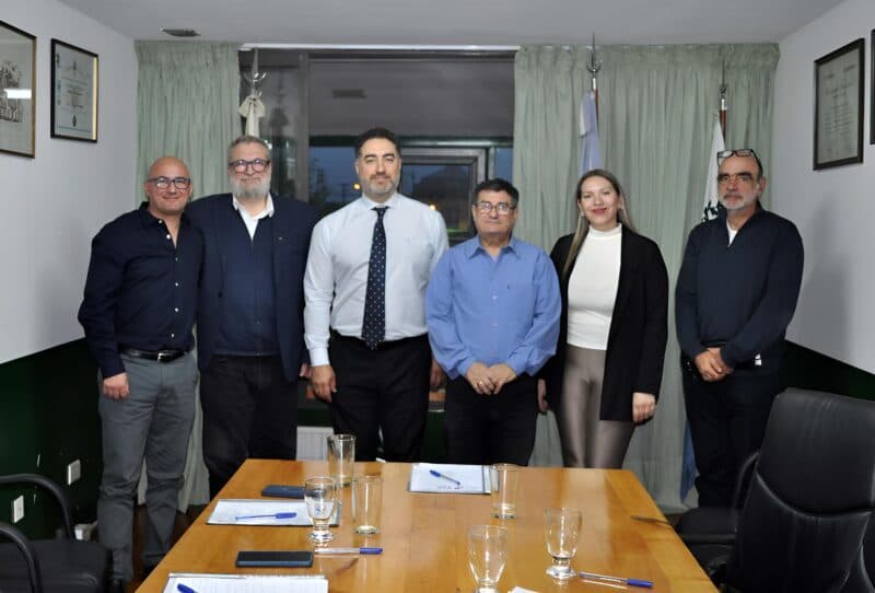 Francisco Álvarez asumió oficialmente el decanato de la Facultad Regional Tierra del Fuego