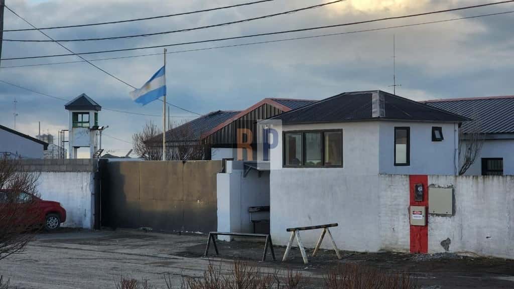 Vejámenes en la Unidad de Detención: imputaron a 7 penitenciarios más y ya son 24 los acusados