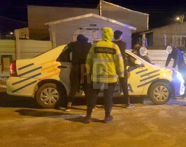 Personal policial tuvo otra batalla campal en la margen sur y esta vez hubo 4 detenidos
