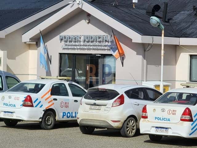 Dos detenidos y un prófugo que se entregó tras un grave ataque en la margen Sur