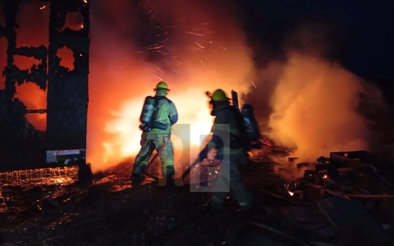 Incendio en margen sur consumió una vivienda