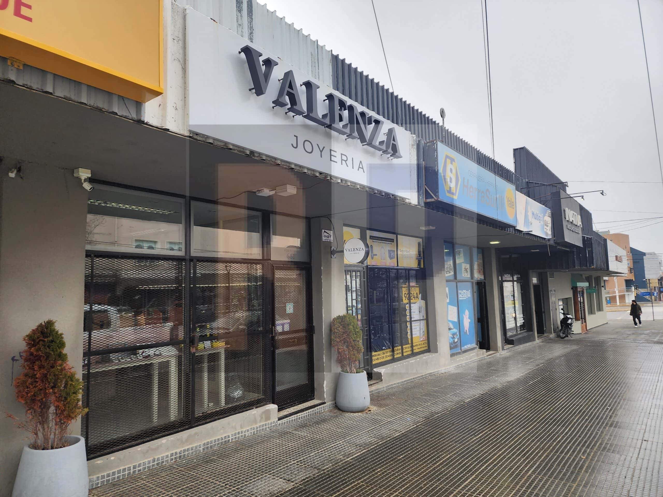 Millonario robo de joyas en pleno centro de Río Grande