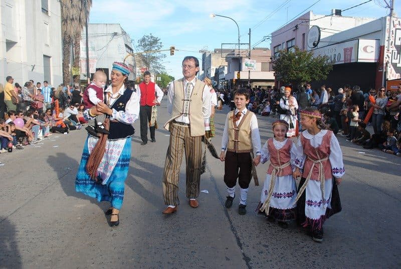 Mes del Inmigrante: Exposición “Flores del mundo”