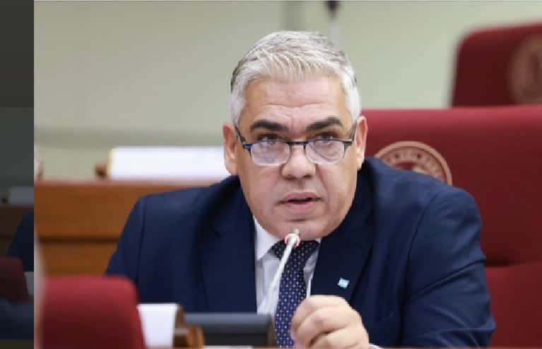 Alejandro Deanes reclama que la base naval de Tierra del Fuego sea “100% argentina”