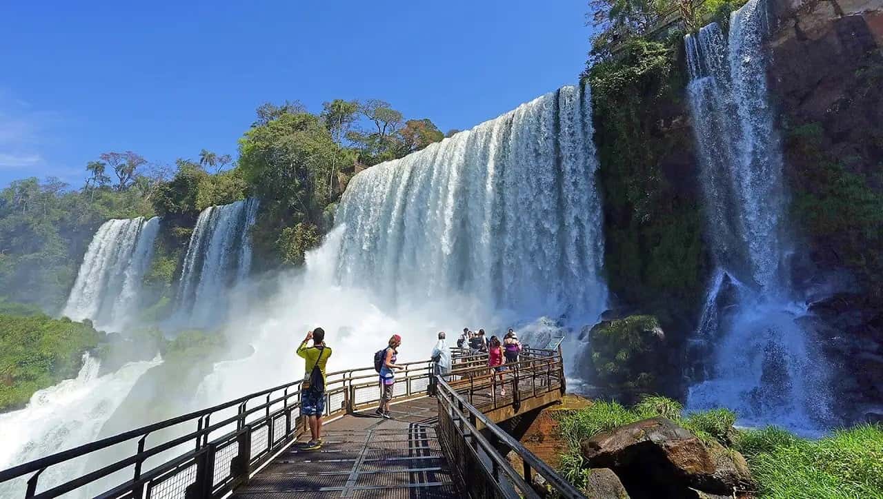 Garganta del Diablo: cierran 40 días y desmontan tramos metálicos